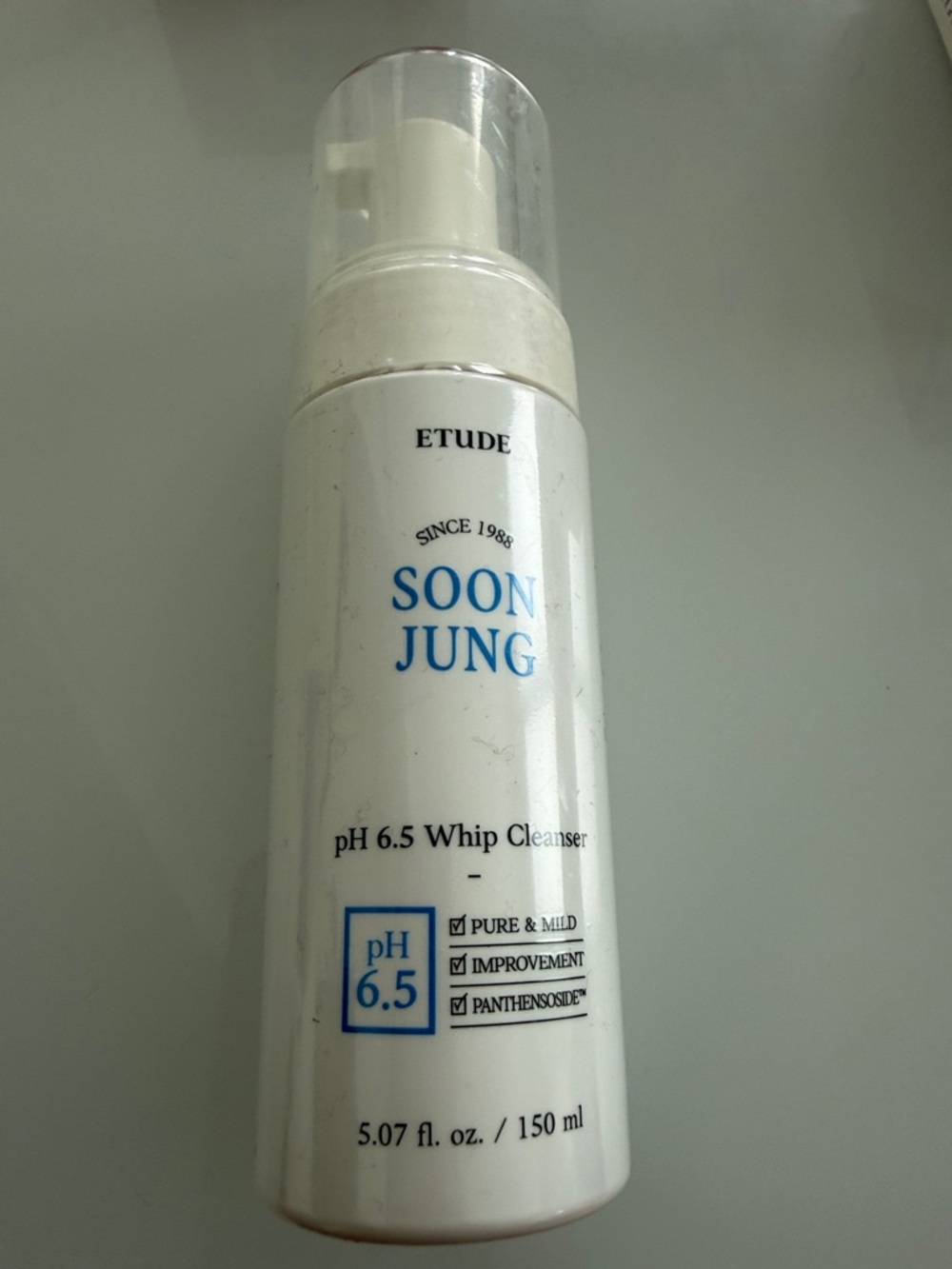 Etude Soon Jung pH 6.5 Whip Cleanser - White Gentle Facial Cleanser